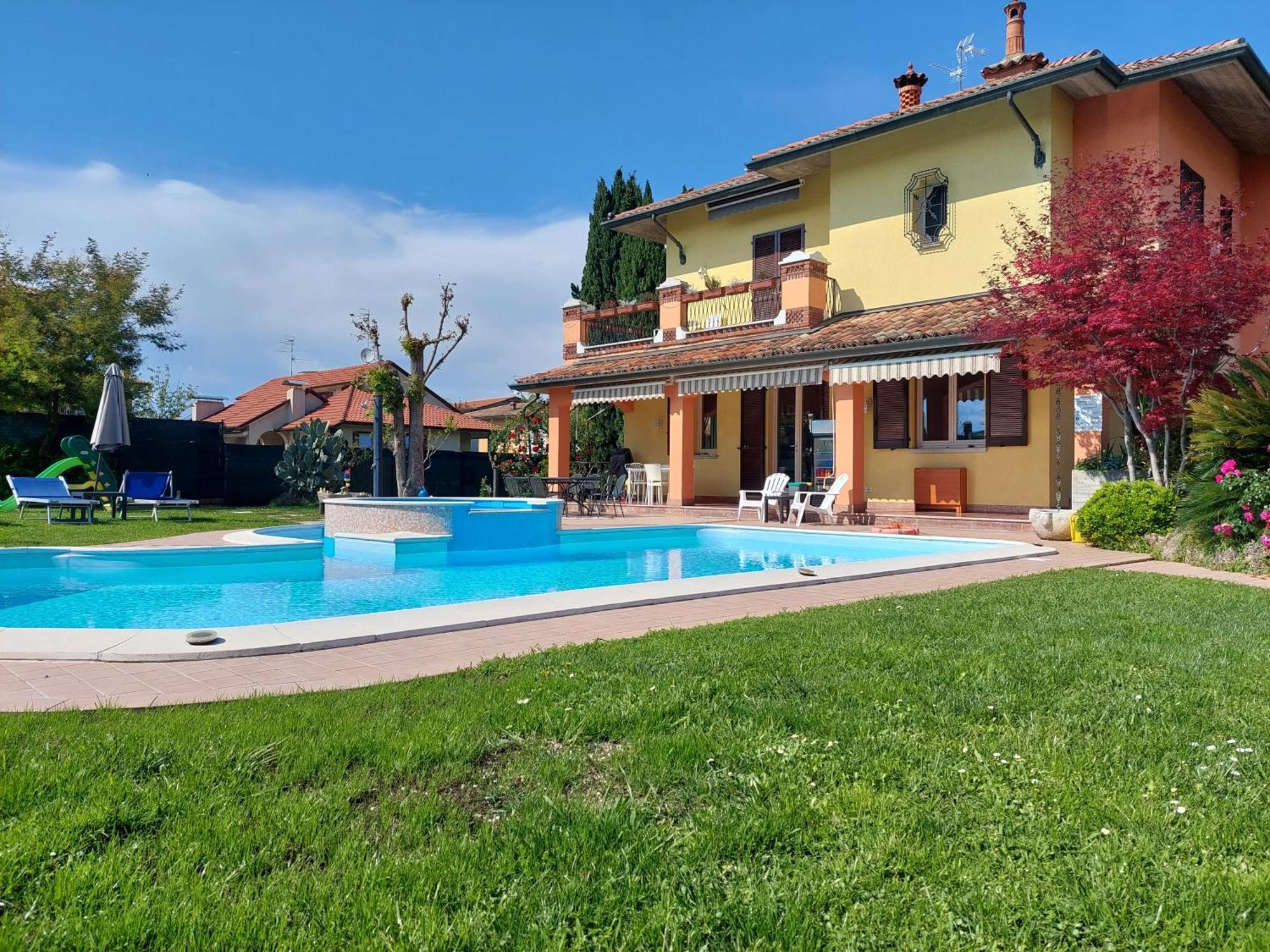B&B Villa Giulia Desenzano del Garda Ngoại thất bức ảnh