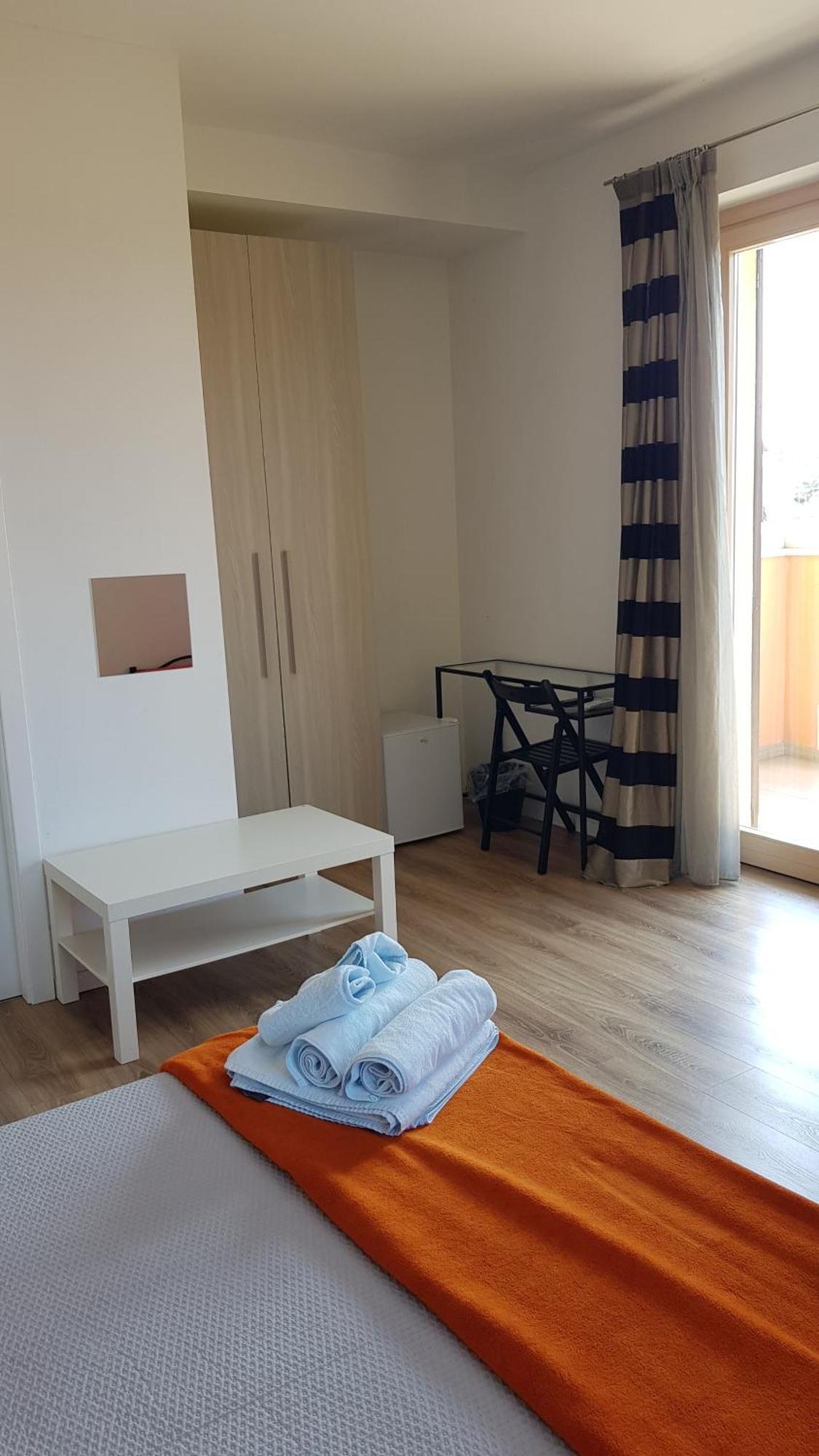 B&B Villa Giulia Desenzano del Garda Phòng bức ảnh