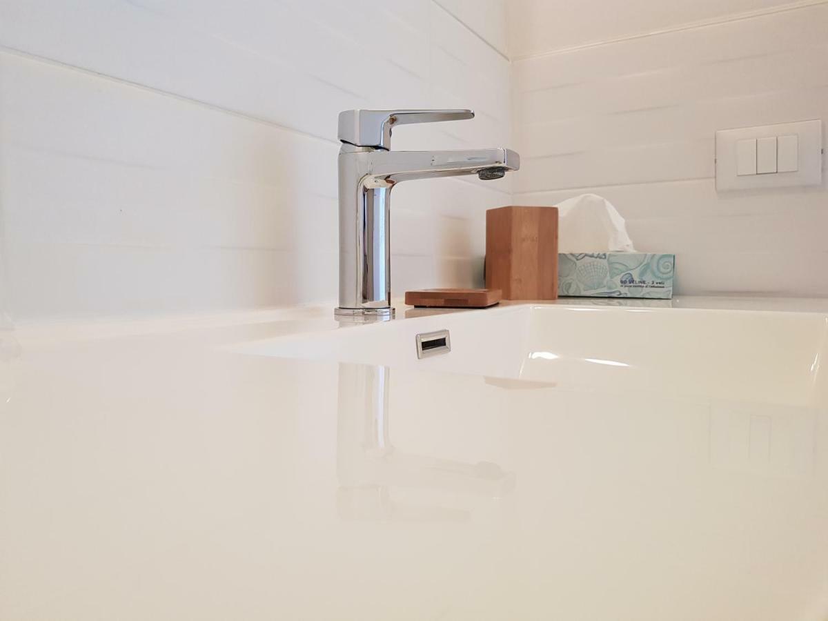 B&B Villa Giulia Desenzano del Garda Phòng bức ảnh